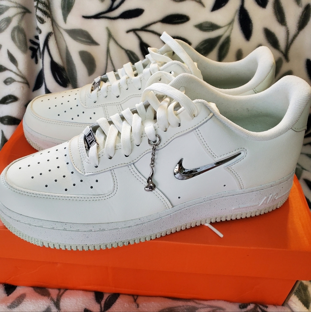 Nike Air Force 1  size 10.5